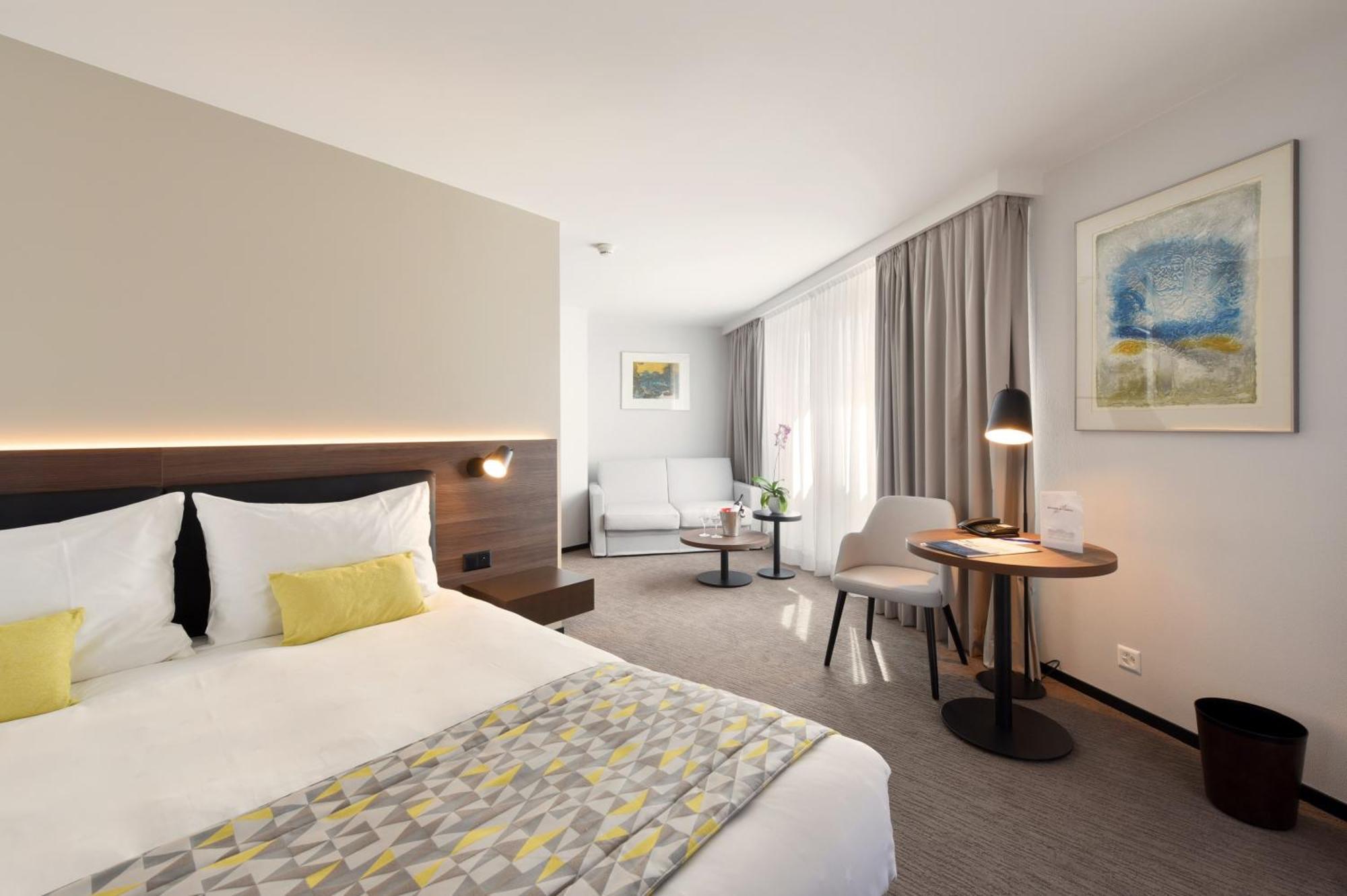 Hotel Astra & Restaurant 4*