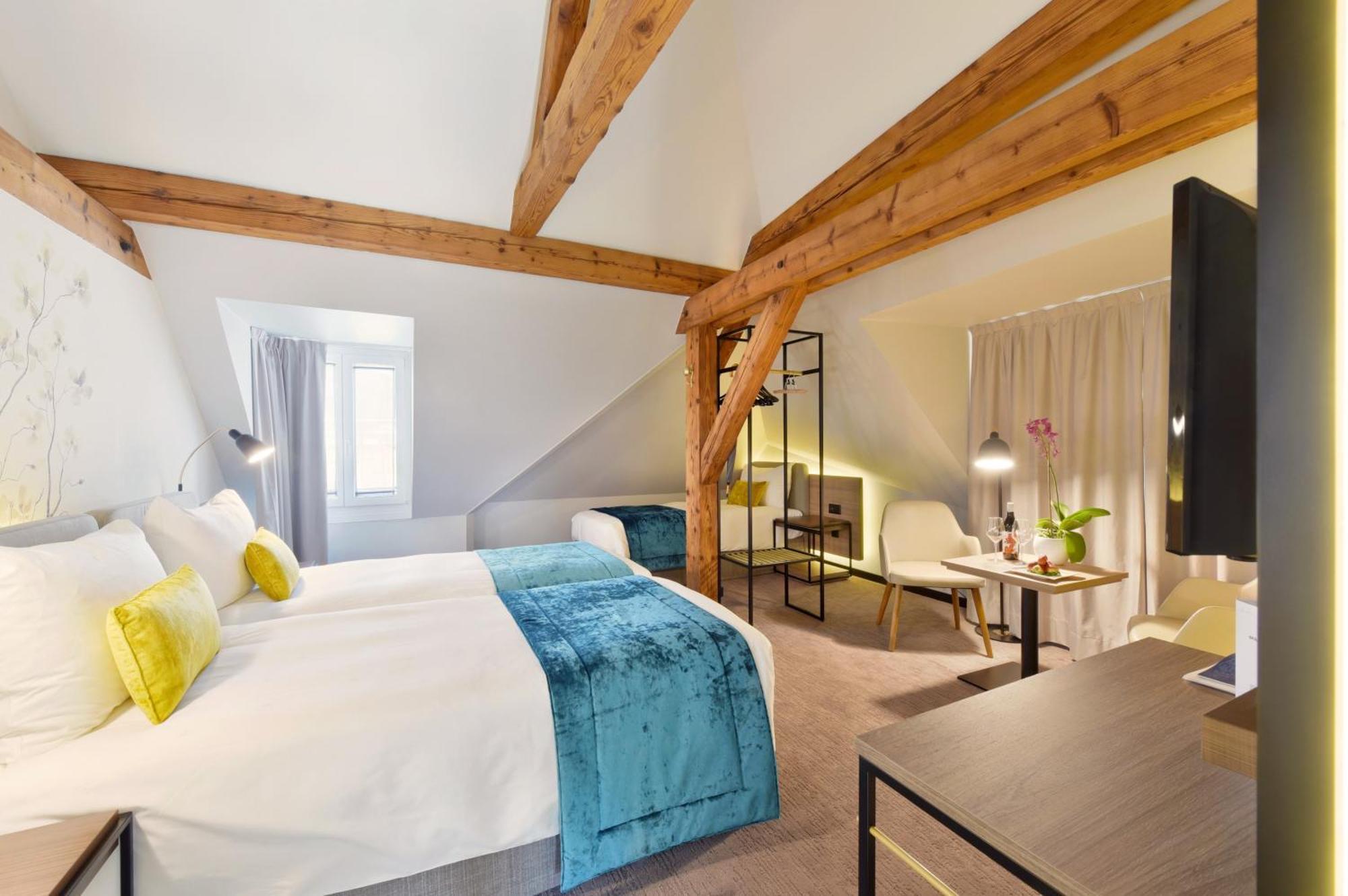 Astra & Restaurant Hotel 4*