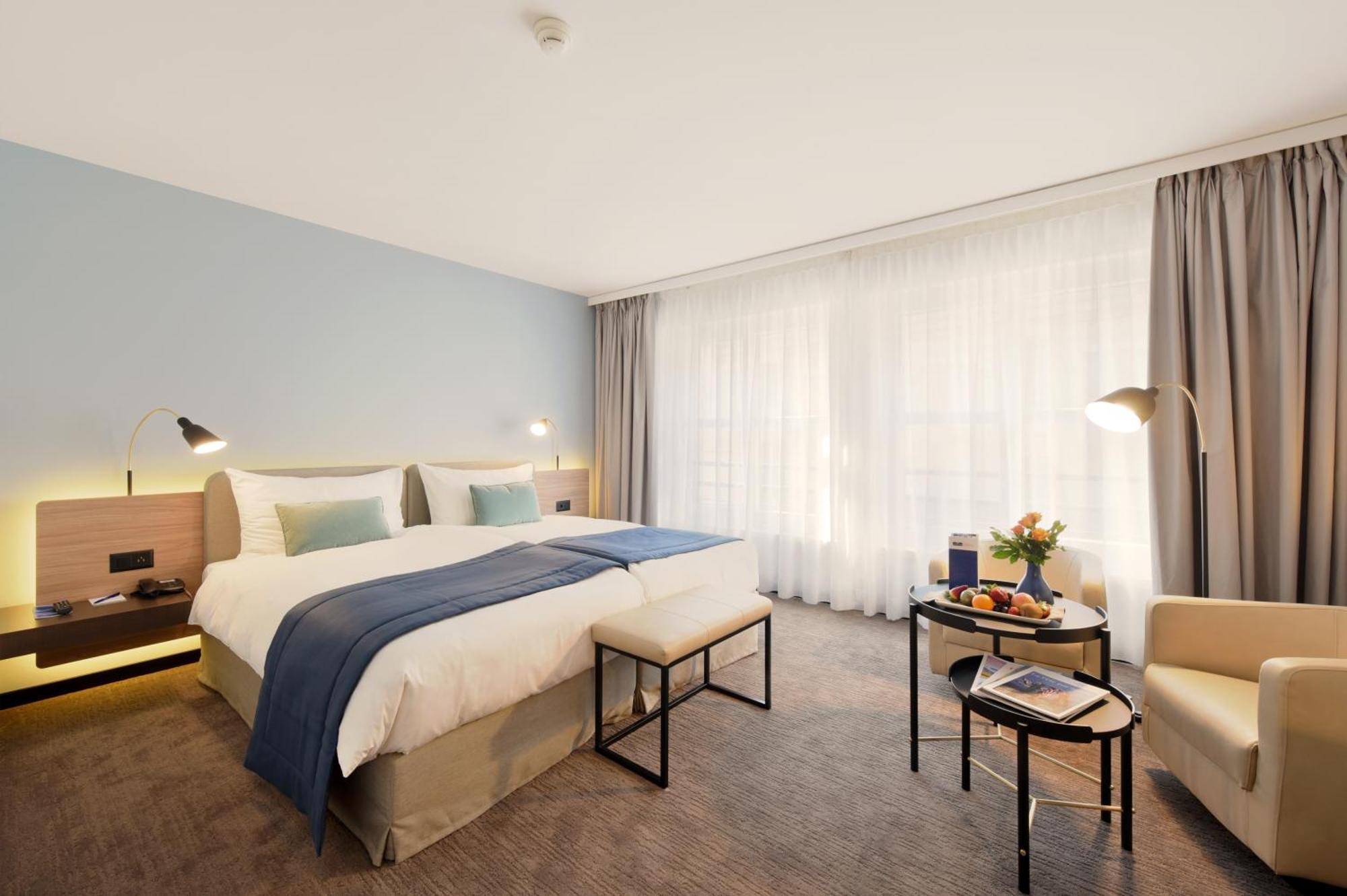 Astra & Restaurant 4*